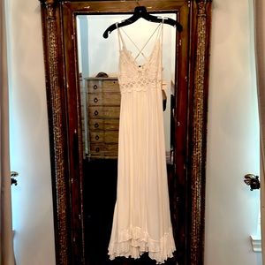 Free people white maxi dress, new with tags.